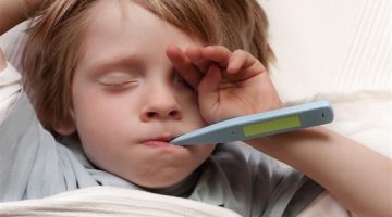 أسباب ارتفاع درجة حرارة الطفل 40 وطرق العلاج