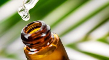 فوائد زيت شجرة الشاي وطريقة استخدامه