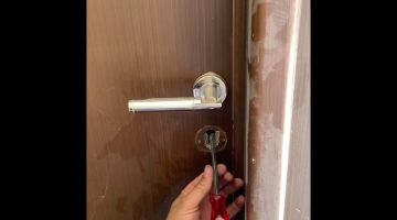 طريقة فتح قفل الباب الألومنيوم