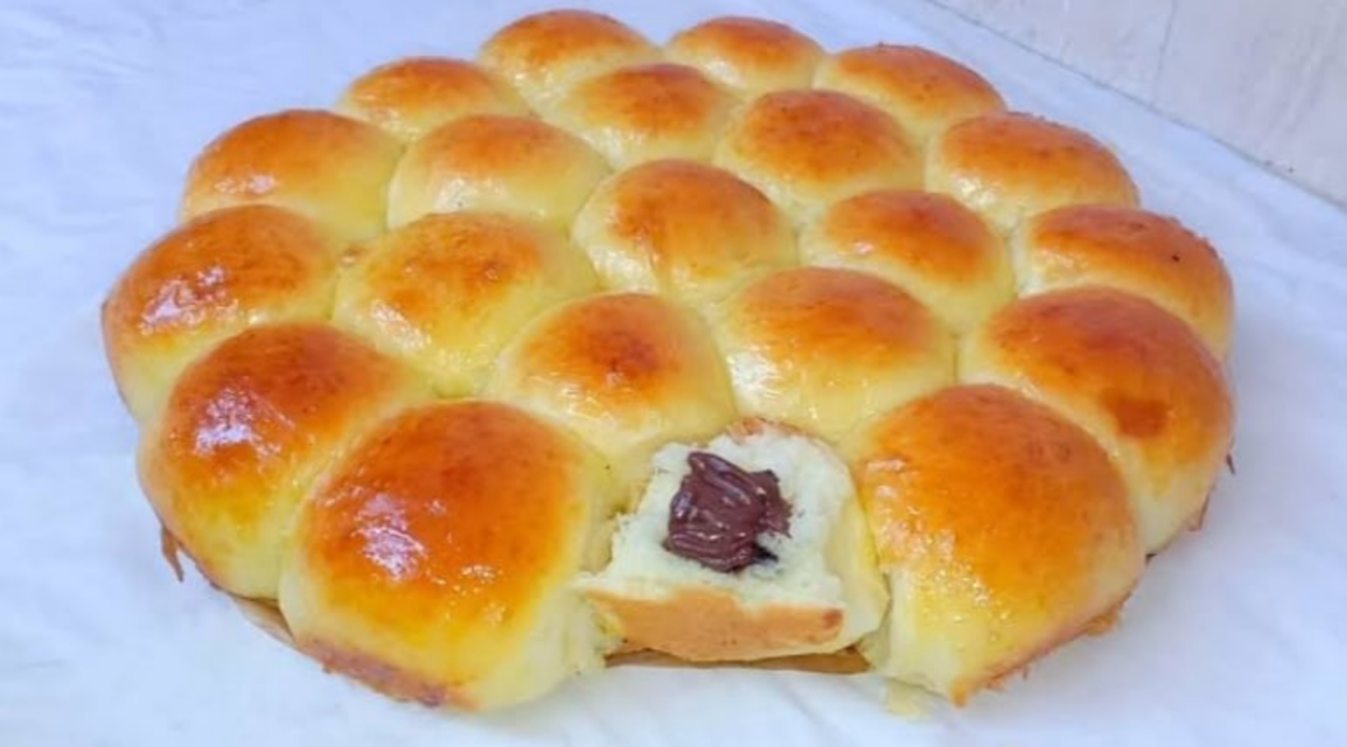 طريقة عمل خلية النحل بالشوكولاتة ومكوناتها