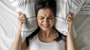 أسباب تنميل الجسم أثناء النوم