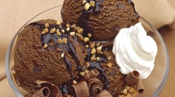 طريقة عمل الأيس كريم بالشوكولاته