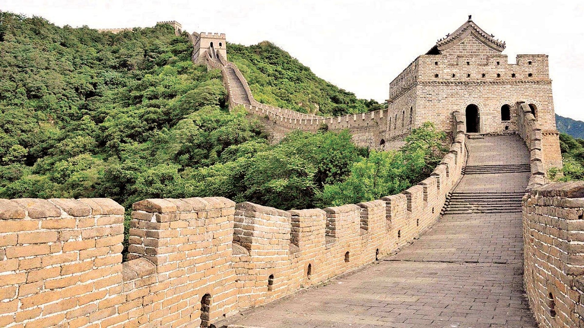 كم يبلغ طول سور الصين العظيم