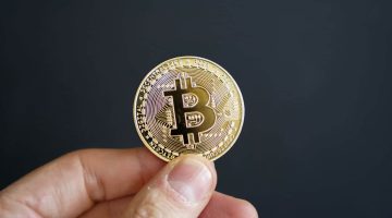 هل البيتكوين قانوني في مصر