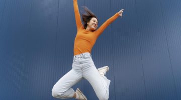 تفسير حلم الطيران بدون جناح