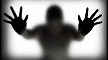 أين يسكن القرين في جسم الإنسان