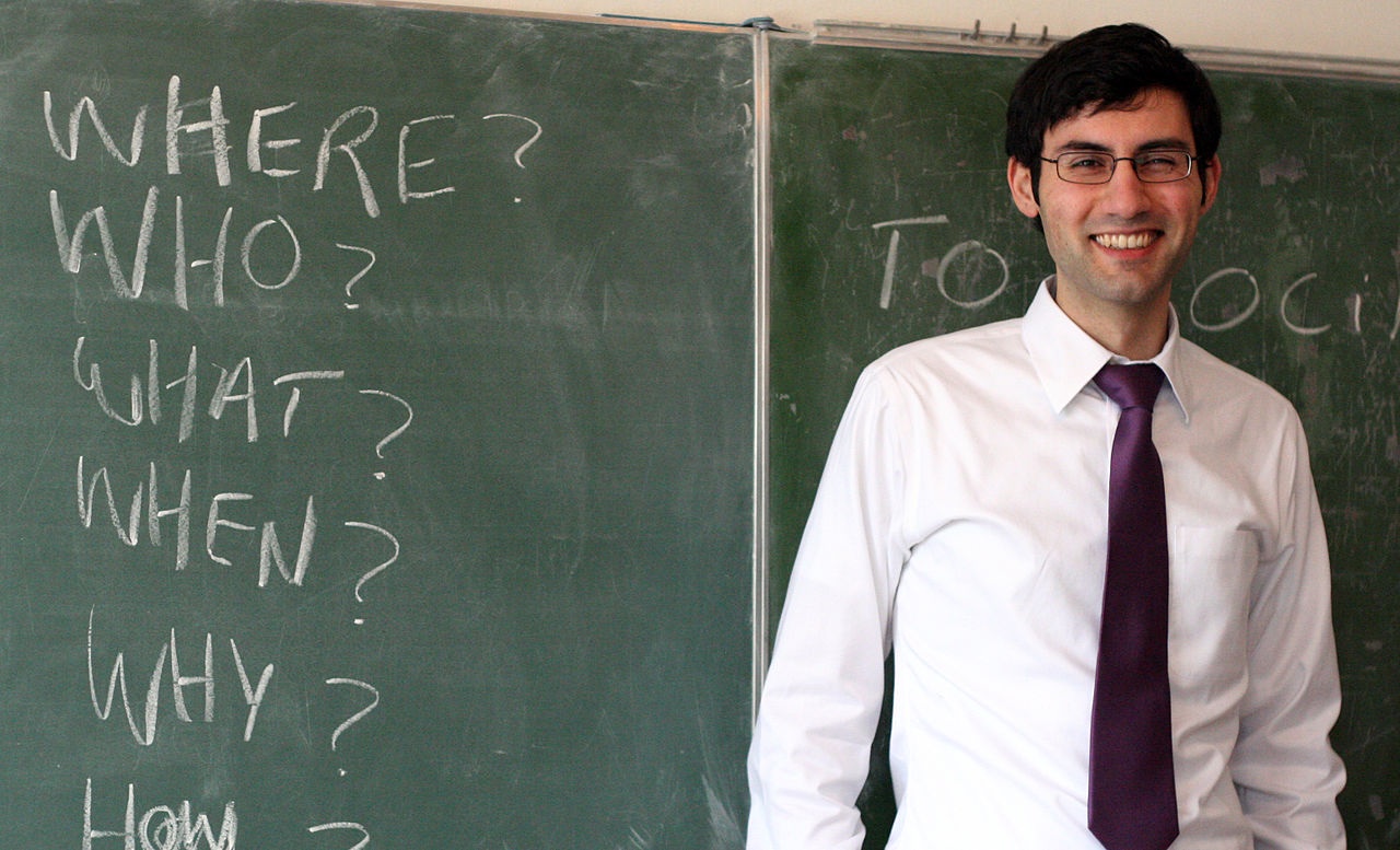 الفرق بين التعليم والتعلم والتدريس