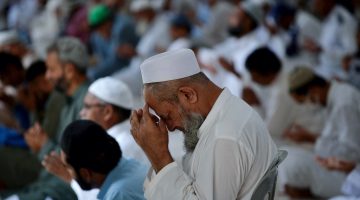 من يرى ليلة القدر