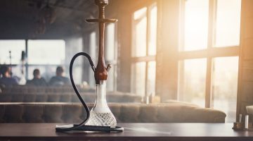 شروط فتح مقهى شيشة في السعودية