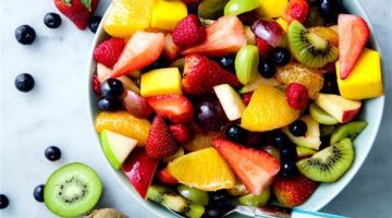 طريقة عمل سلطة الفواكه مثل المطاعم