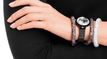 هل سواروفسكي يتغير لونه