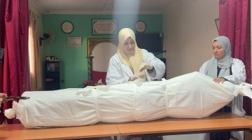 تفسير حلم الميت يقول ستلحقني