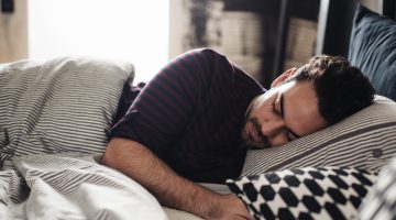 رؤية شخص مصاب بمرض جلدي في المنام