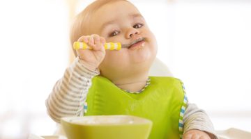 جدول طعام الأطفال بعمر سنة ونصف