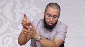 لماذا رفع الإصبع الوسطى عيب